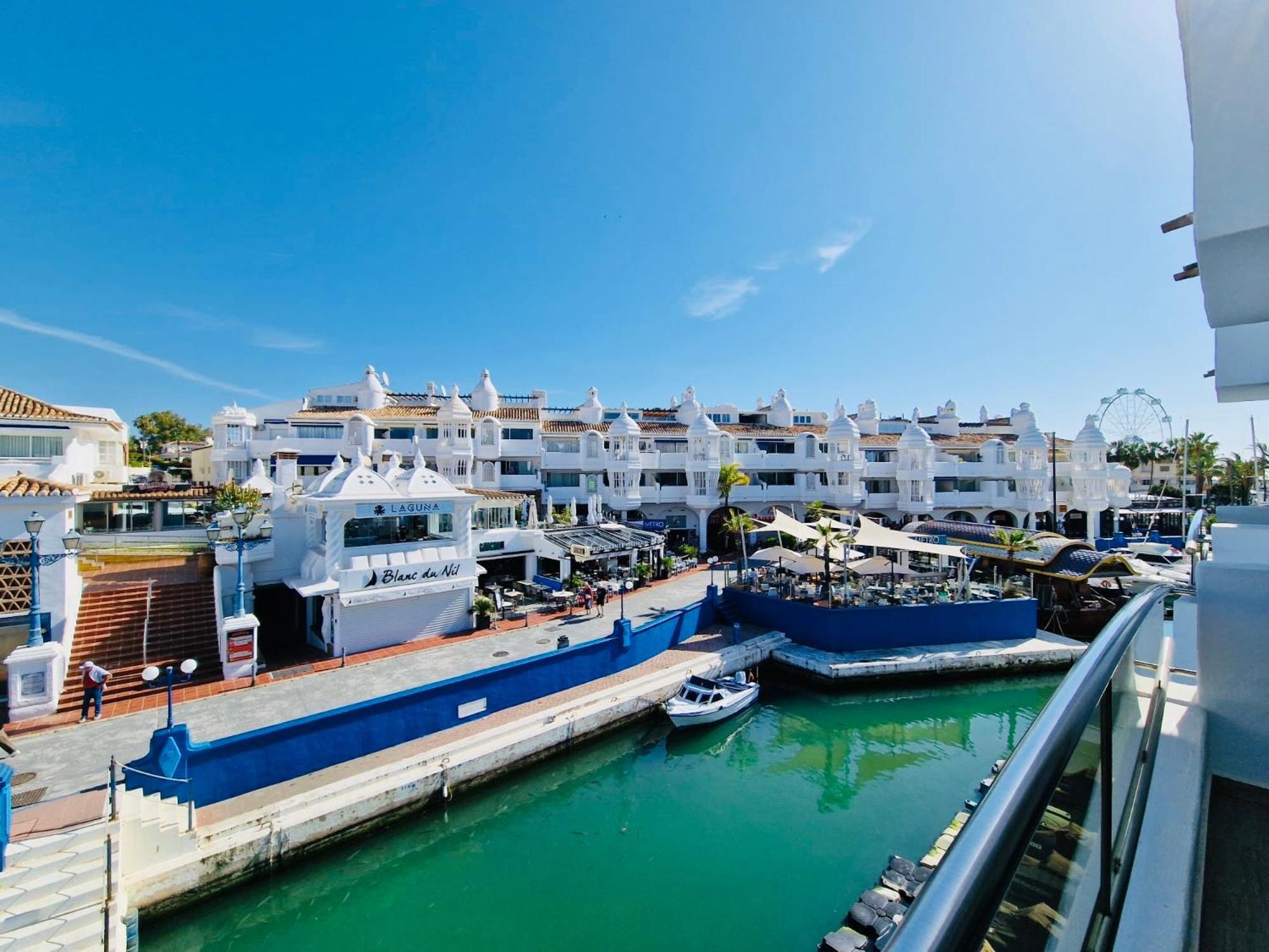 G&g Isla Marina Puerto 2 Apartament Benalmádena